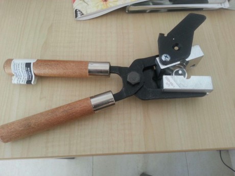 Vendo este kit de fundicion, todo el lote completo, no vendo por separado, creo que el precio es mas que 11