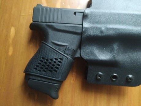 Pongo a la venta diverso material para Glock que he ido acumulando y que no utilizo,todo nuevo ,como nuevo 01