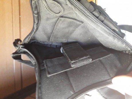 Pongo a la venta bolso con alojamiento para arma corta y de rápida apertura, es Vega hostel y está a estrenar.

30 00