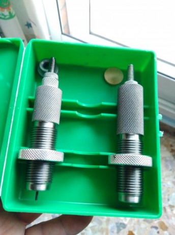 DIE RCBS CAL. 270 WIN,  NUEVOS CON SHELL HOLDEN.
45€ GASTOS INCLUIDOS. 00