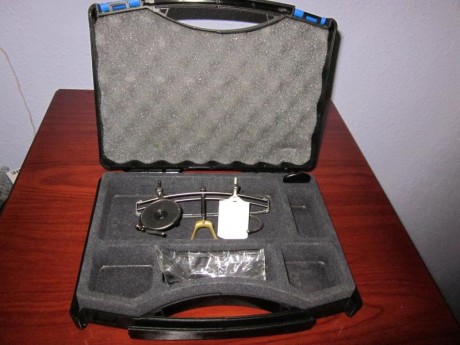 Hola.
Pongo a la venta, la ya sobradamente  conocidas gafas para tiro, de la marca Knoblock
están usadas, 02