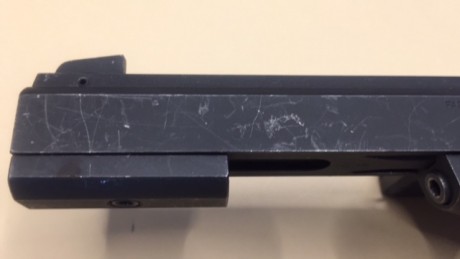 Vendo pistola Browning cal .22, empuñadura nueva a estrenar y el pavon bastante rallado,funciona perfectamente, 11