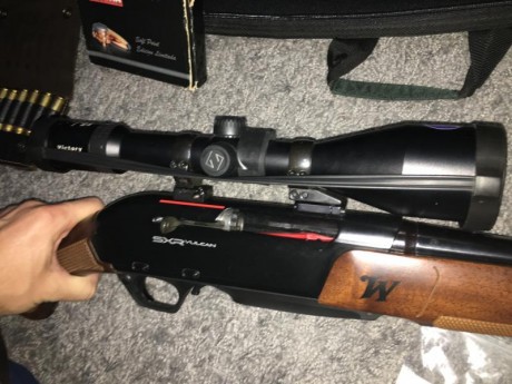 Vendo equipo de caza Mayor: precio 1.750 Euros.
Rifle semiautomático Winchester modelo SXR VULCAN cal. 01