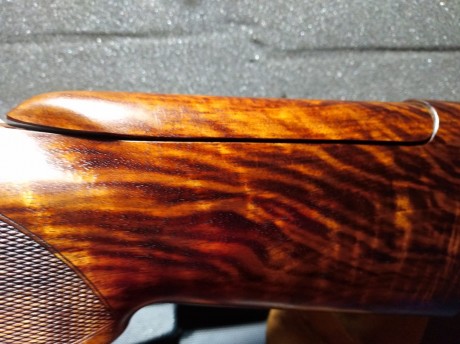 Buenos dias
tal y como dice el anuncio, se vende escopeta Beretta Perennia sv10 
con sistema de regulacion 40