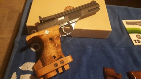 Hola, después de un año en el tiro y pasar a 2ª me decido a cambiar de arma asi que vendo mi veterana 01