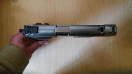 Hola a todos.
Vendo una estupenda pistola Sig Sauer P 226 S.
Es una magnífica pistola de precisión en 120