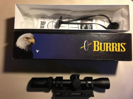 Se vende , está perfecto. Sin apenas uso ni marcas de ningún tipo. 130€ más envío si lo hubiera. Está 02