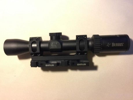 Se vende , está perfecto. Sin apenas uso ni marcas de ningún tipo. 130€ más envío si lo hubiera. Está 01