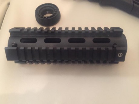 Vendo tubo de culata de AR15, marca Schmeisser, original, de medida commercial, con castle nut incluido 02