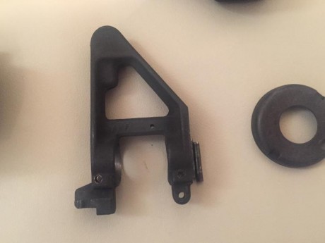 Vendo tubo de culata de AR15, marca Schmeisser, original, de medida commercial, con castle nut incluido 01