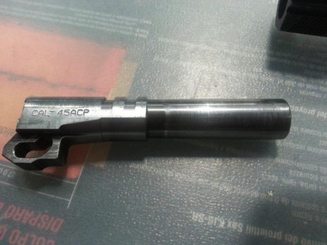 Muy poco usada. Estupenda pistola en un calibre mitico. Es una experiencia muy grata disparar este arma, 21