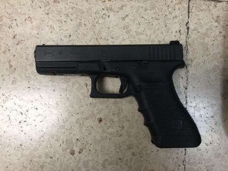*** VENDIDA ***Vendo Glock 17 Gen3 con 3 cargadores, linterna, disparador a 1,5kg y totalmente preparada 01