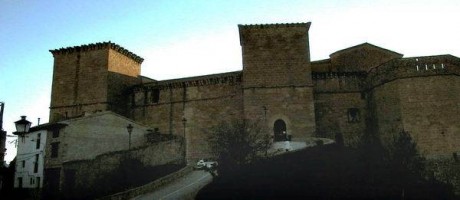  No se a vosotros, pero a mi los castillos me encantan.
Cuando paso delante de alguno no pierdo oportunidad 112