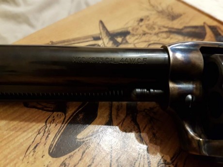 Vendo A. Uberti SAA 1873 del calibre 44 WCF (44-40) con cañón de 7,5".
De cartucho metálico.

Ideal 00