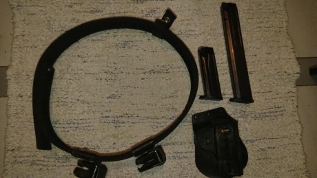 Vendo estas dos armas para hacer caja para un proyecto nuevo.
- Walther GSP del Calibre .22Lr con 1 cargador. 02