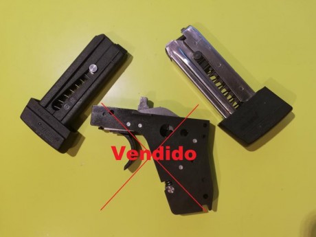 TODO VENDIDO. 
CERRAR ANUNCIO. 
GRACIAS. 

Cargador .32-----60€
Cargador .22-----40€ 
Aguja .32---------25€ 00