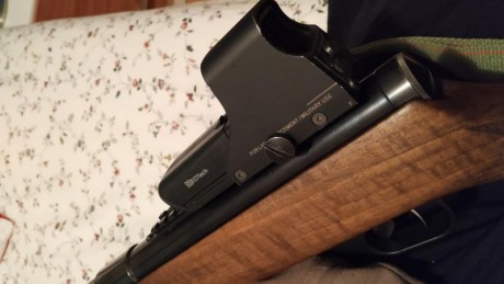 Vendo Eotech 512.A65

El Visor holográfico EOTech 512.A65 es uno de los más populares. 
Esta óptica es 10