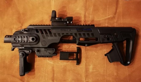 Se vende RONI para GLOCK  en perfecto estado y con muy poco uso. Se vende SOLAMENTE el KIT; el arma, visor 02