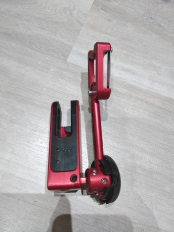 Buenas tardes,

Vendo funda Double Alpha Race Máster
 Tengo el inserto de Glock y de Sig Sauer.
Solo usado 00