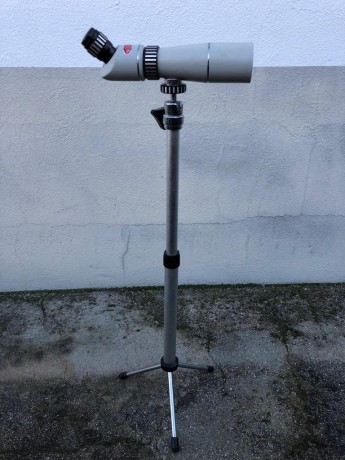 Hola a todos, se venden 2 catalejos.

* Fijo "blanco" 20x33 --- 100€ (VENDIDO).
* Meopta 40x 01