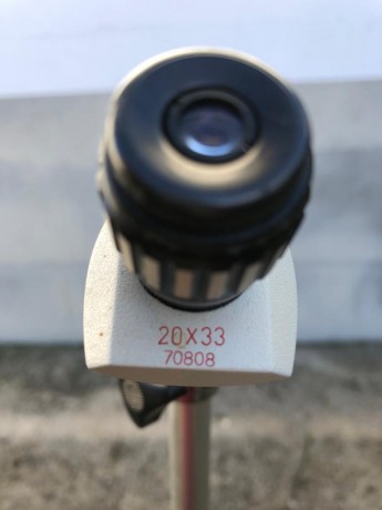 Hola a todos, se venden 2 catalejos.

* Fijo "blanco" 20x33 --- 100€ (VENDIDO).
* Meopta 40x 00