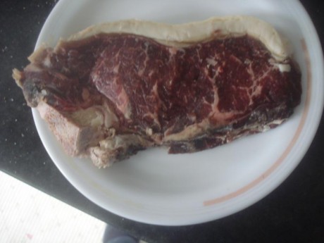 Hoy para comer acelgas hervidas y chuletón de vaca gallega vieja con seis semanas de maduración en cámara 60