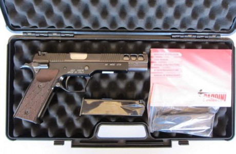 Vendo Pardini GT9 de seis pulgadas en buen estado.
El estado se puede comprobar en las fotos.
El arma 02