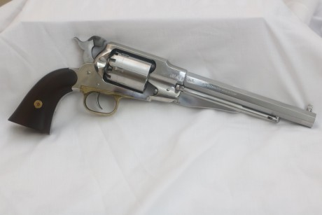 1º Remigton de Pietta 6", calibre 45, en acero inoxidable, sin apenas uso, se compró por capricho 02