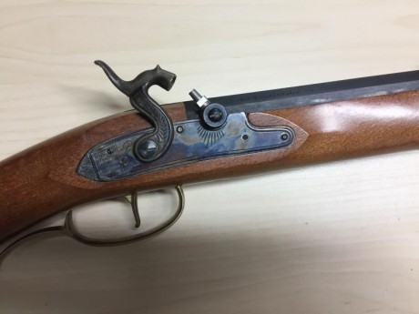 Vendo rifle Kentucky cal.45 (11,40), fabricado por DIKAR en Bergara Guipuzcoa.El rifle esta nuevo, sin 31