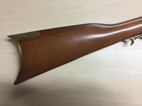 Vendo rifle Kentucky cal.45 (11,40), fabricado por DIKAR en Bergara Guipuzcoa.El rifle esta nuevo, sin 30