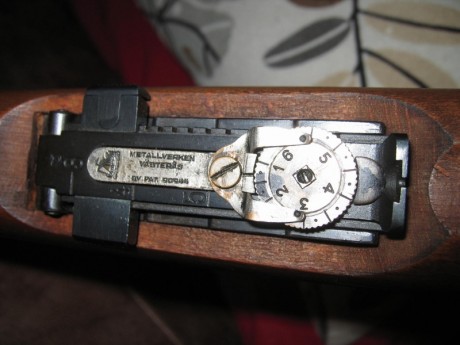 Hola

Vendo mira micrometrica Vateras para instalar en la mira original del Carl Gustav 1896

Esta en 40