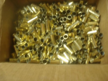 Muy buenas tardes,

Vendo mil (1000) vainas Magtech CBC del calibre .32 S&W Wad Cutter, con un solo 01