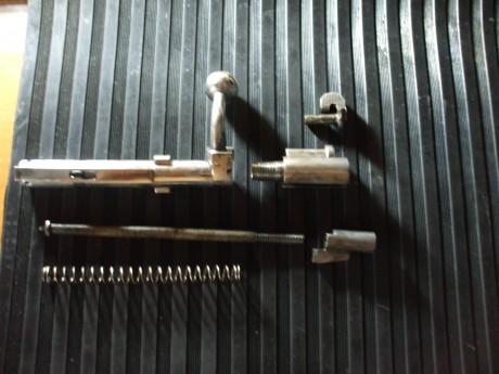 Hace algunos meses cayo en mis manos una carabina Destroyer del 9 Largo, he restaurado las maderas pero 72