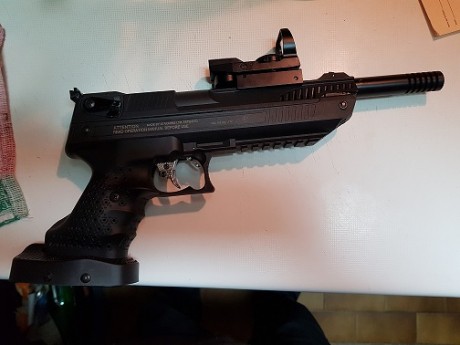 Busco esta pistola a buen precio,  en perfecto estado y con su maletín y demás.  Un saludo 11