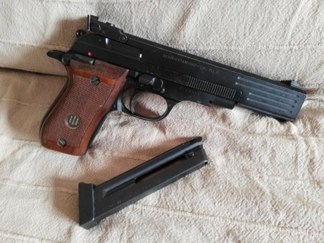 Vendo Beretta 89 calibre 22Lr funciona a la perfeccion, ninguna interrupcion y muy precisa.
Perfecto estado.
Vendo 01