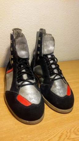 Hola amigos:
Vendo botas de tiro Ghemann numero 43 1/2. 
Están en buen estado y llevan hormas.
Precio 00