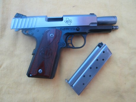 Buenos días, vendo pistola STI GUARDIAN 9mm., cañón 3,9", guiada con F, monohilera, cañón bull, recién 00
