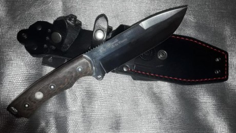 Vendo este cuchillo nieto chaman macro  , nuevo de mi colección estado impecable lo vendo por 75€portes 01