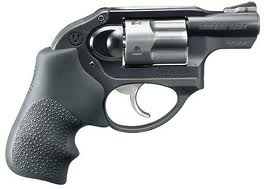 Muy Buenas Compañeros,

Recientemente he sido destinado al Pais Vasco y quiero adquirir un revolver de 00