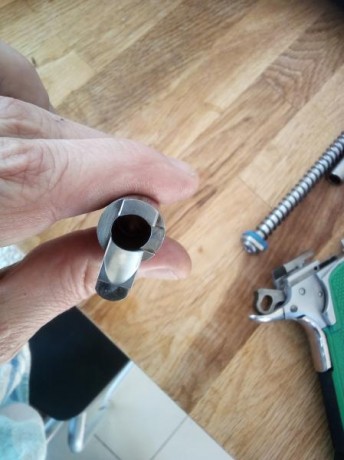 Hola compañeros,

(Vendo una  SPS de 6" precisión . Posee un cañón  Lothar Walther  con catalogación 31