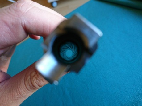 Se vende arma Sig Sauer en perfectas condiciones de uso con carril picatinny. Cuenta con dos cañones, 81