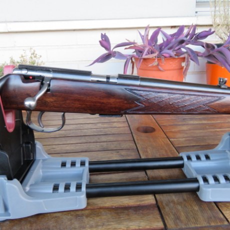 Lo dicho vendo mi carabina anschutz 1415-1416 del calibre 22 LR muy cuidada y a las fotos me remito con 20