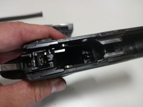 Se vende pistola 9 mm Cz Sp01 Phantom. 

Punto de mira de fibra. Dos cargadores y con extensor de cargador. 10