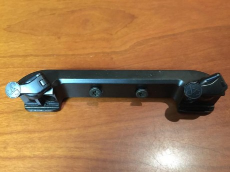 Vendo o cambio montura Sauer ISI Mount para carril Zeiss. Válidas para Sauer 202, 303, etc. 02