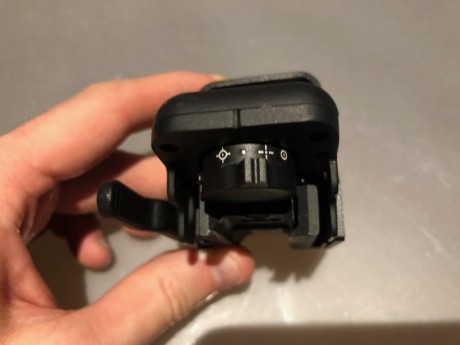 Buenas,

Se venden los siguientes accesorios:

1)Sightmark 5x Magnificador STS

Magnificador con especificación 21