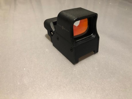 Buenas,

Se venden los siguientes accesorios:

1)Sightmark 5x Magnificador STS

Magnificador con especificación 20