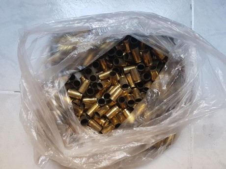 Hola, 
Vendo vainas boxer, solo un disparo arma semiauto. Sin desempistonar ni limpiar.

9 parabellum 02