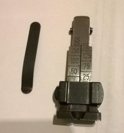 Buenas, me ha tocado un rifle cz 452 del calibre 22 y necessito piezas de repuesto ya que la mia tiene 40