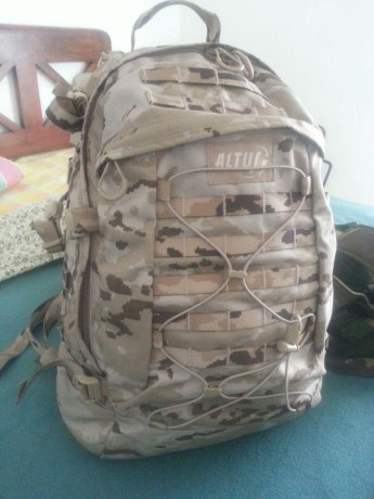 Vendo este modelo de ALTUS del ejercito del aire, tiene unos 35litros de capacidad y pesa apenas 1,6 kg. 00
