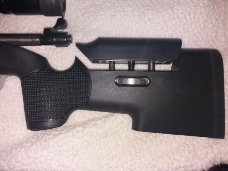 Hola, por dejar la aficion pongo a la venta las siguientes armas.

Rifle cerrojo Rover Tactical Sintético 00
